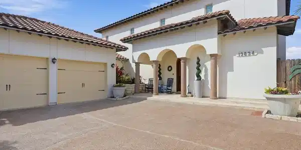 13834 Captains Row