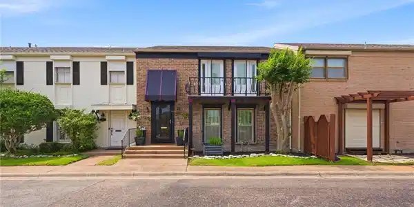 17 Rock Creek Drive