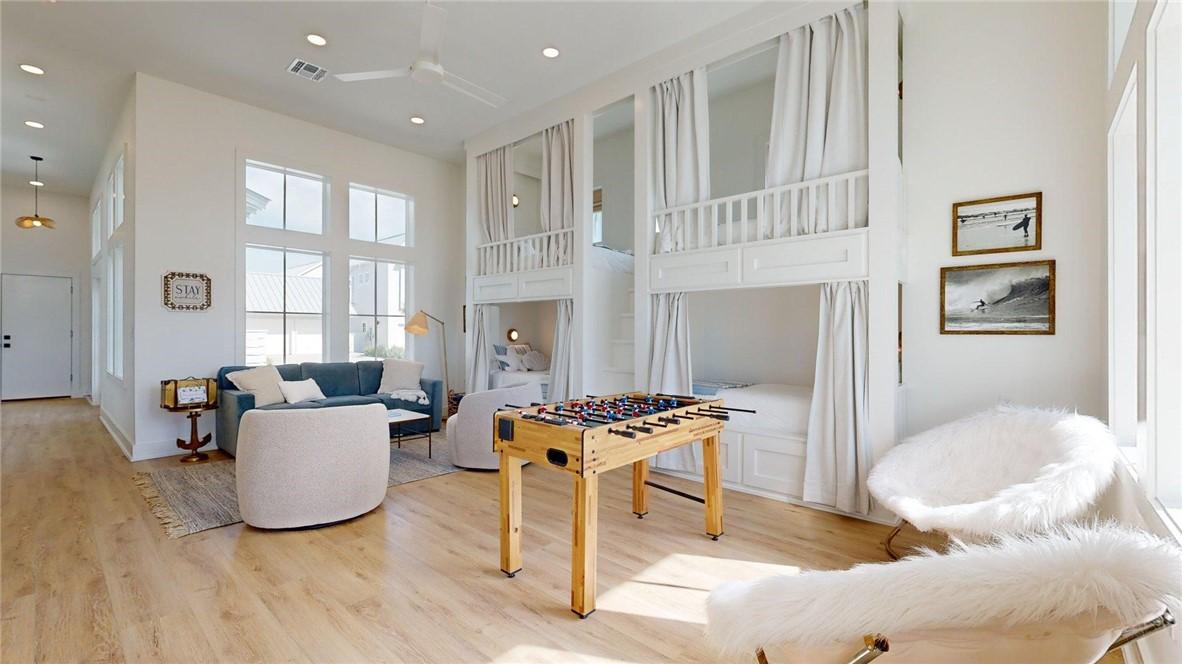 Image 4: Secondary Living Space 1st Floor
