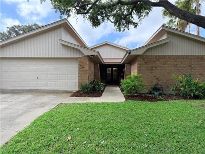 5921 Knotty Oaks