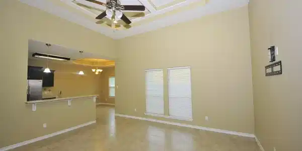 Image 3: Living space