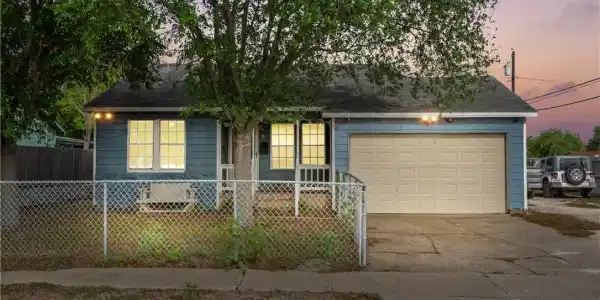 4905 Willowbrook Drive