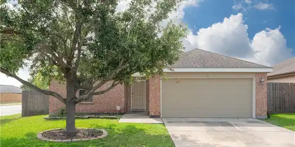 6803 Fox Hill Drive
