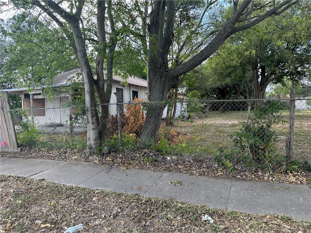 Image 2: 1311 Morris Ave