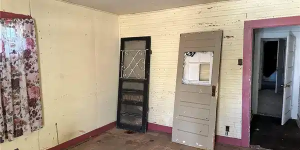 Image 4: 1311 Morris Ave