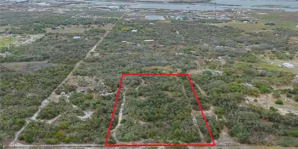 Image 4: RED LINES ARE ESTIMATED - SURVEY ON FILE