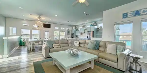 Image 3: Second floor
