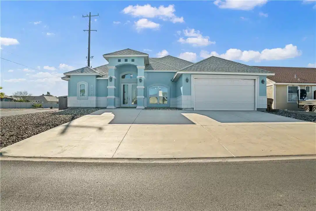 Image 1: Front view additional parking in driveway
