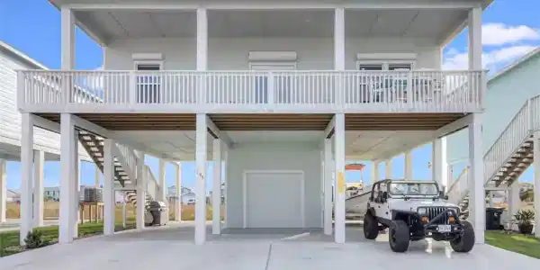 199 Paradise Drive