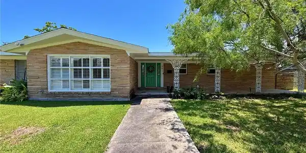 301 Bermuda Place