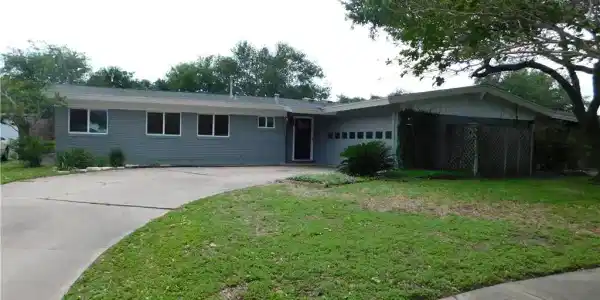 613 Driftwood Place