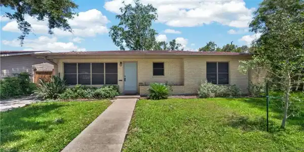 923 Grant Place