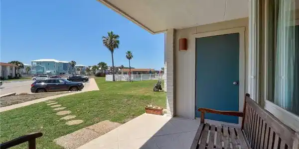 Image 3: Patio