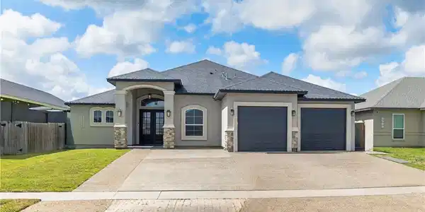 9505 Royal Oak Drive