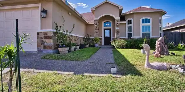 8229 Merlin Place