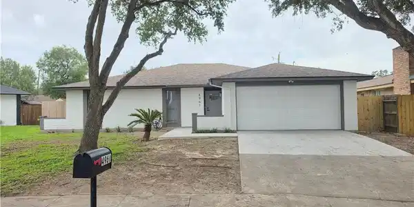 4961 Shadowbend Drive