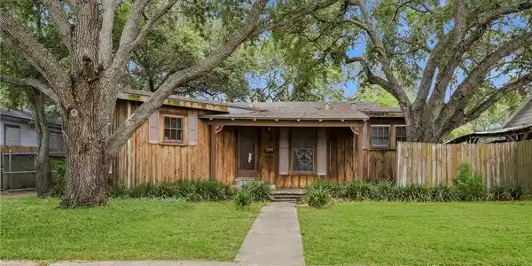 225 Glendale Drive