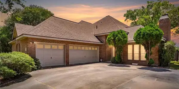 7909 Etienne Drive