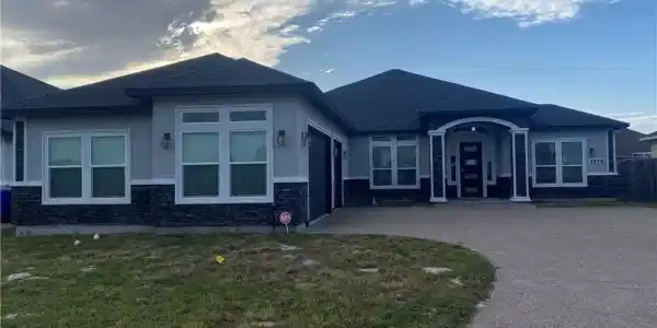 1313 Bentley Court