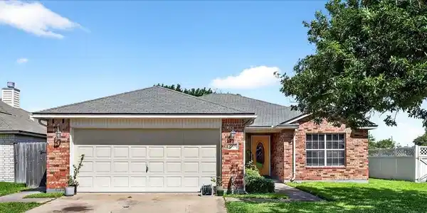 2705 Victoria Park Drive