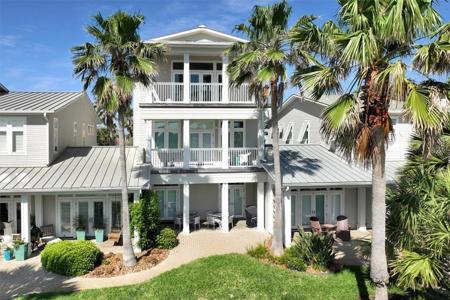 3700 Island Moorings Parkway
