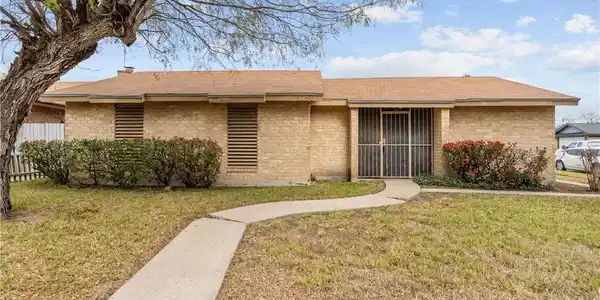 3150 Crestwater Drive