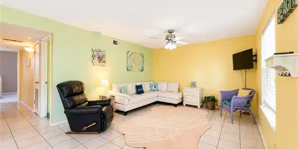 Image 2: Living Room