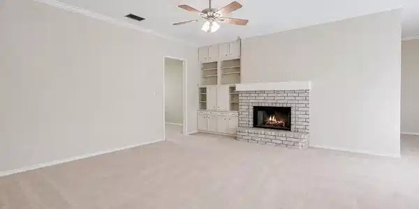 Image 4: Living
