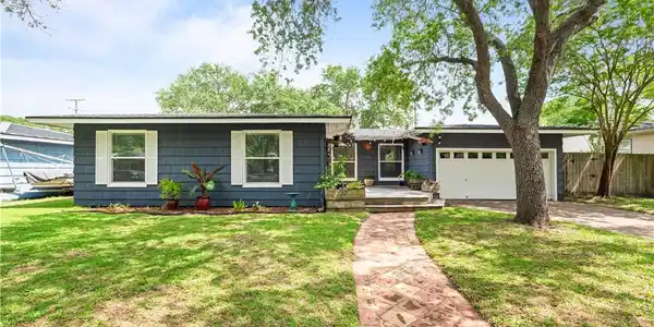 613 Grant Place