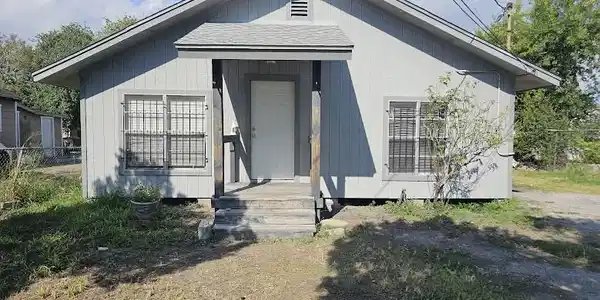 305 Mohawk Street