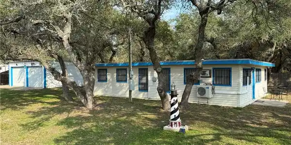 420 W Alamito Street