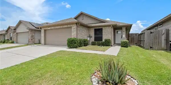2218 Spoonbill Drive