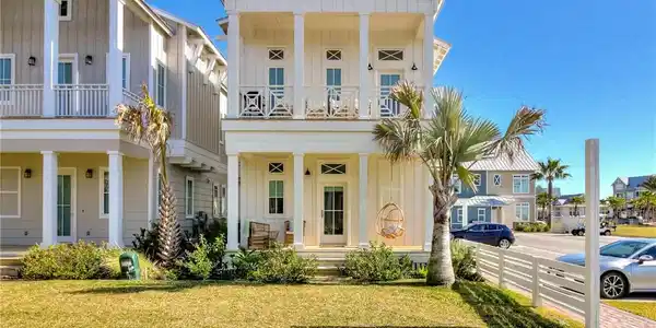 235 Horse Lane