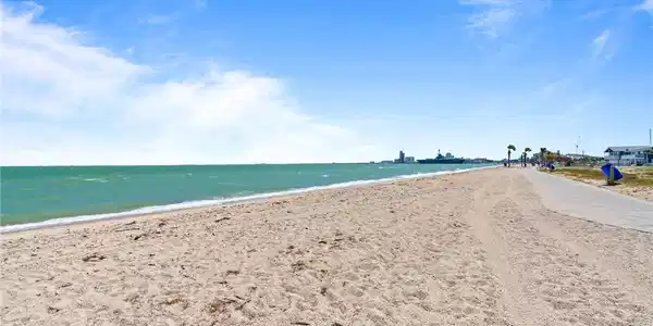 3938 Surfside Boulevard