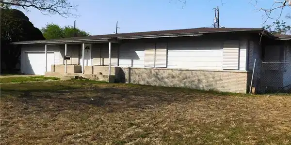 3318 Mahan Drive