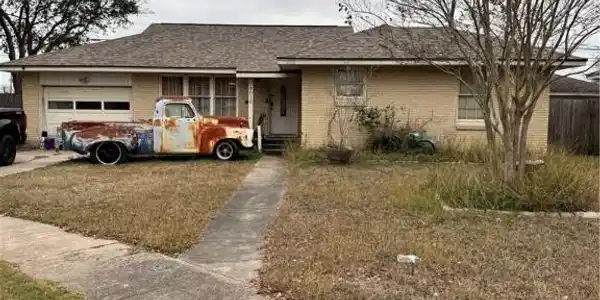 4010 Markins Drive