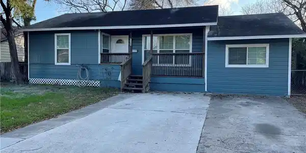 2125 Harriett Drive