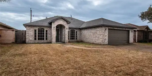 3210 Quail Creek Drive