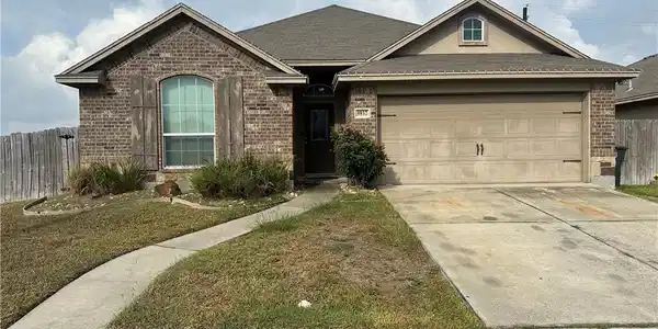 3937 Las Bahias Drive