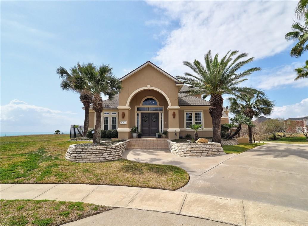 Image 1: Welcome to 102 Oakland Hills...your resort, your r