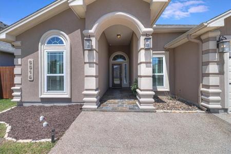 6514 Paddington Drive