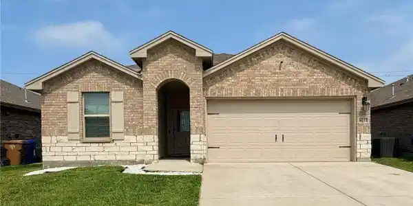 8133 Cattlemen Drive