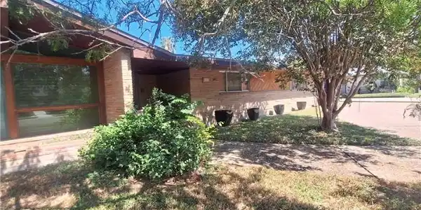 450 Bermuda Place