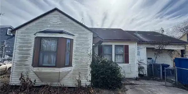 321 Texas Avenue