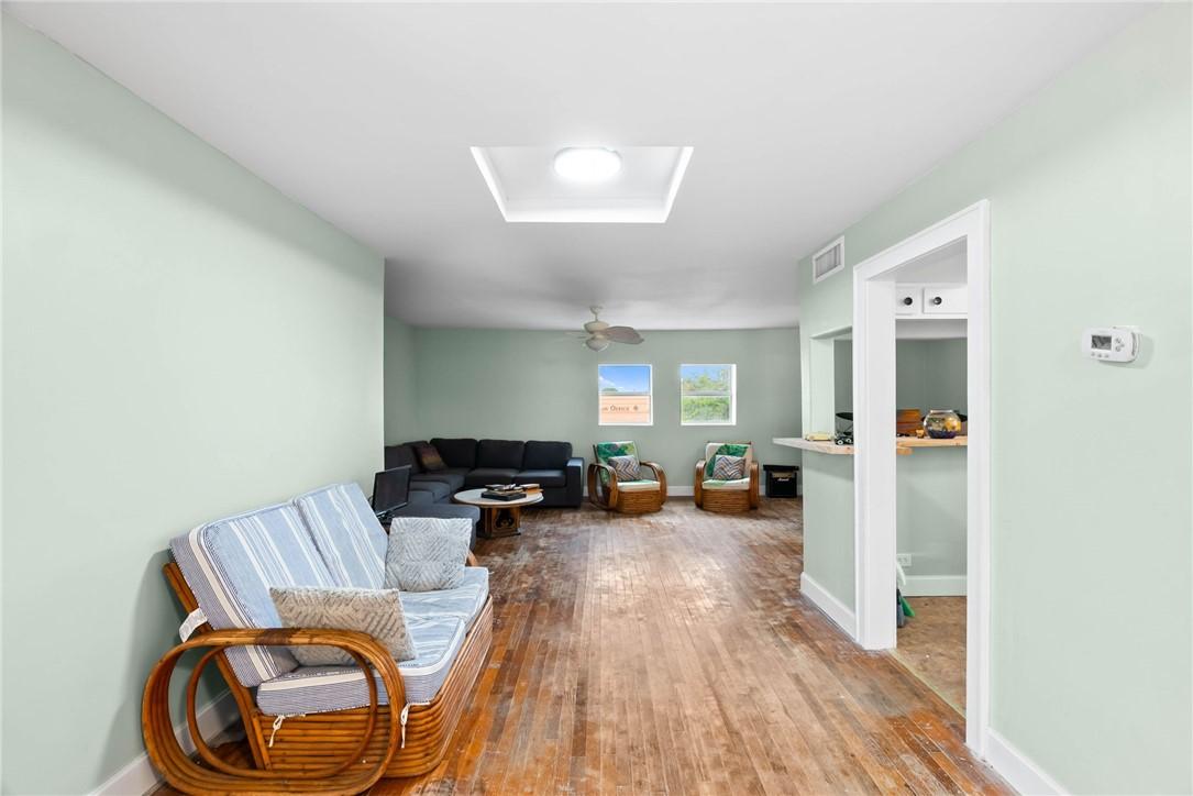 Image 3: upstairs living room