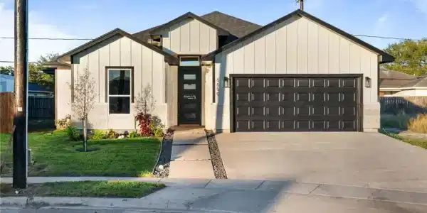 6650 La Salle Drive