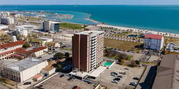 Image 2: The Cliff House has a great location