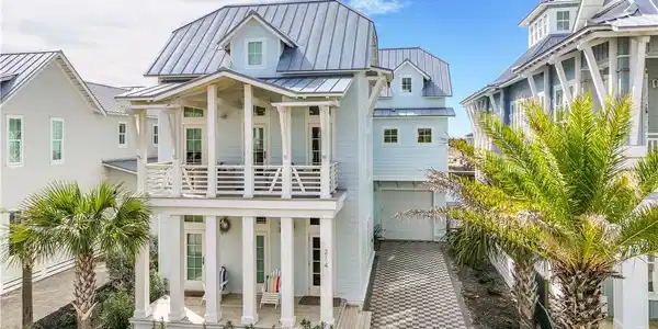 214 Lakeshore Street