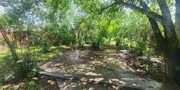 Image 4: Slab on property