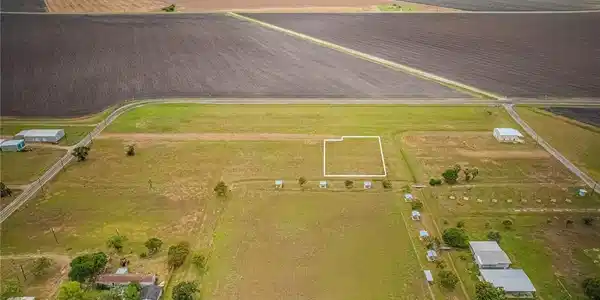 Image 2: 609 Wilhelm approximately .77 acres